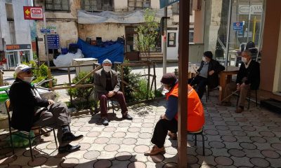 GÜCE’DE YAŞLILARIN SOKAK KEYFİ