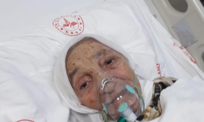 Güce’de 91 Yaşında Koronavirüsü Yenen Hasta Taburcu Oldu