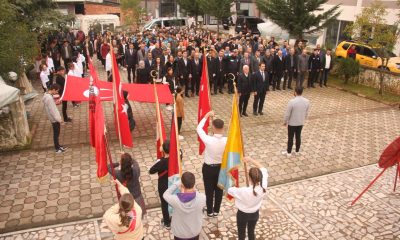 Güce’de Çelenk Koyma Töreni Düzenlendi