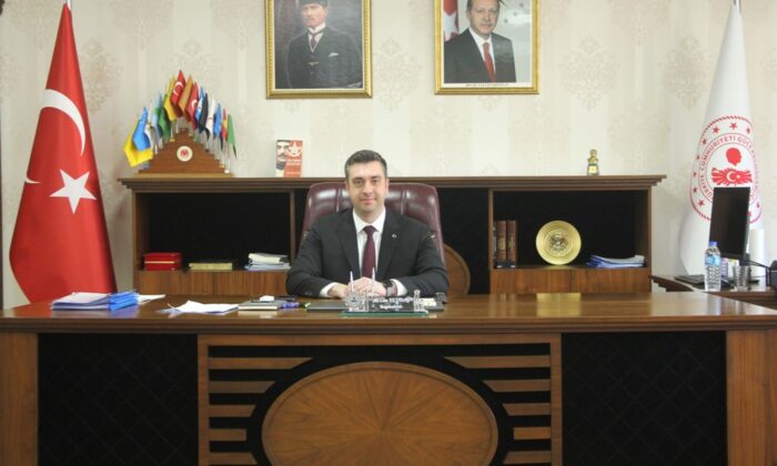 Güce’nin Yeni Kaymakamı Uludağ Görevine Başladı